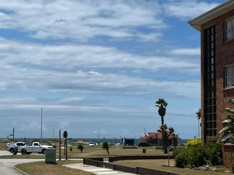 Beacon Stay Beach Studio Apartment Port Elizabeth